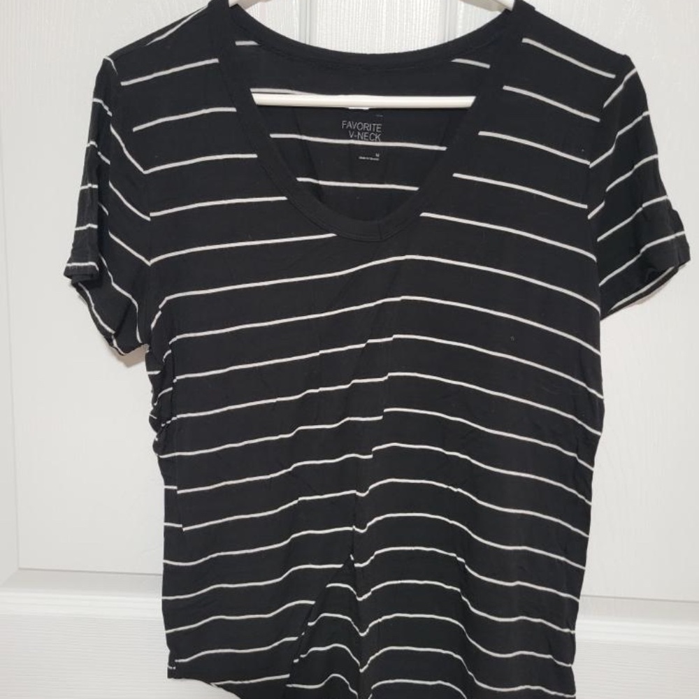 Super Comfy V-neck t-shirt